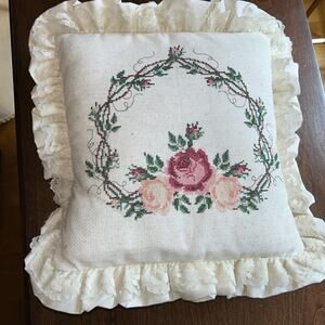 Vtg Finished Heirloom Treasure #5229 Rose & Vine Heart Pillow - Cross Stitch